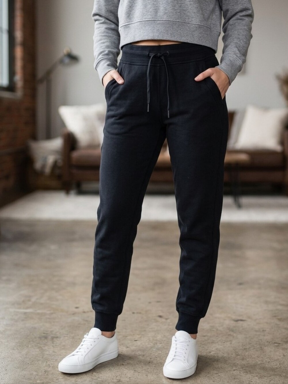 Lululemon Scuba High-Rise Jogger Black Size 4 | Soft Fleece Athleisure Pants